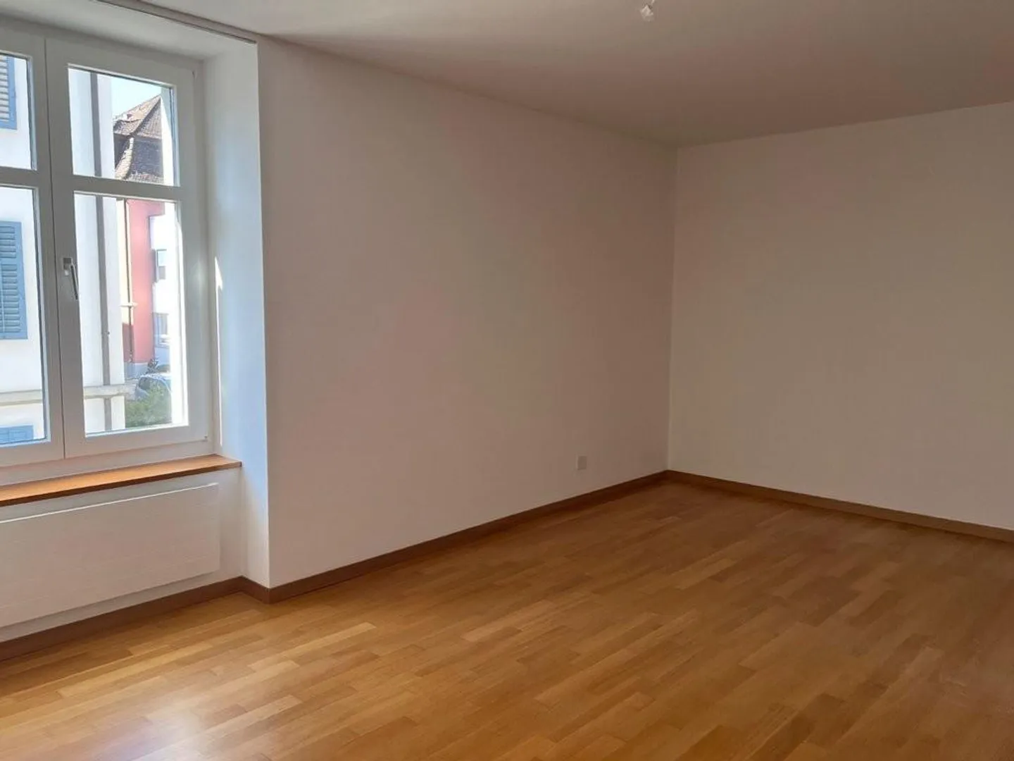 Here waits your new home - Photo 7 of 9