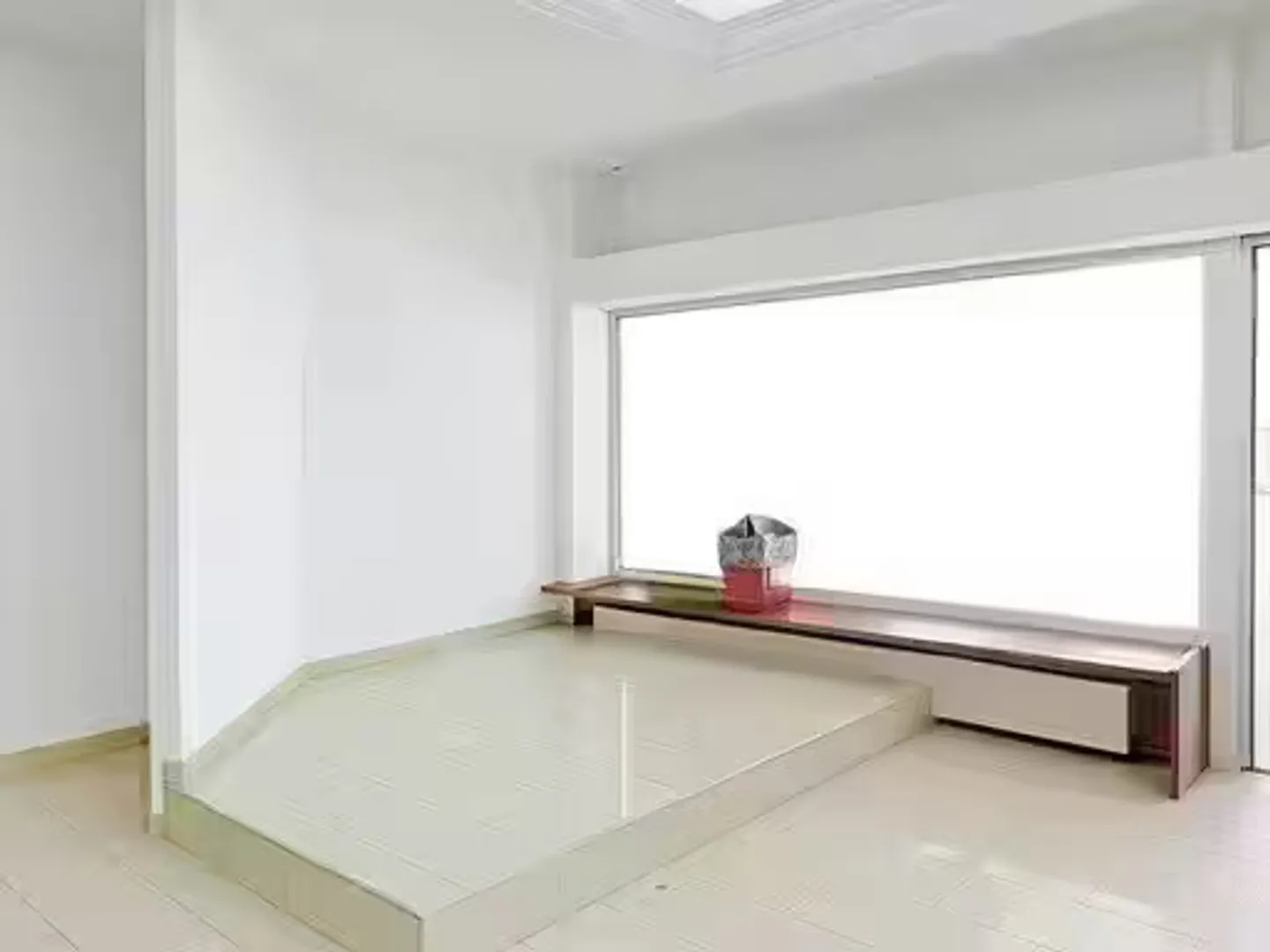 Espace Commercial Personnalisable - Photo 2 sur 3