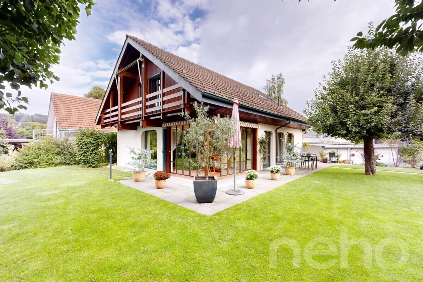 Casa Familiare Con Giardino - Foto 1 di 13