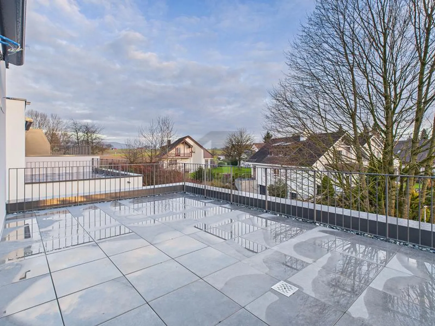 MINERGIE! NOUVEAU BÂTIMENT AVEC DEUX TERRASSES ET JARDIN - Photo 4 sur 6