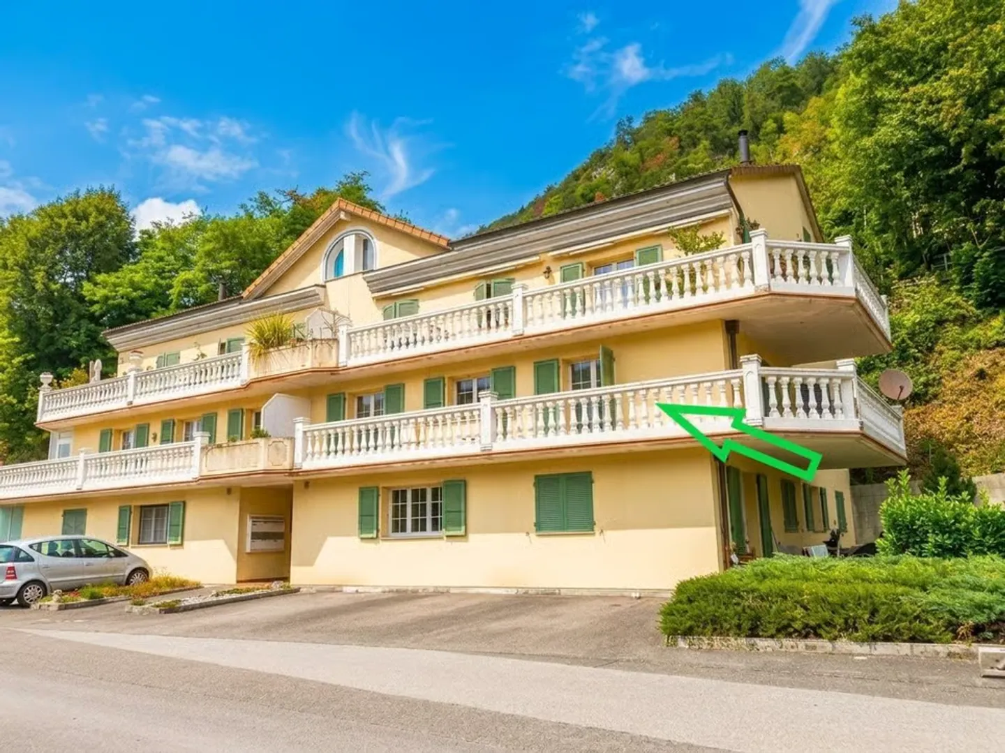 Appartement spacieux avec grand balcon - Photo 1 sur 13