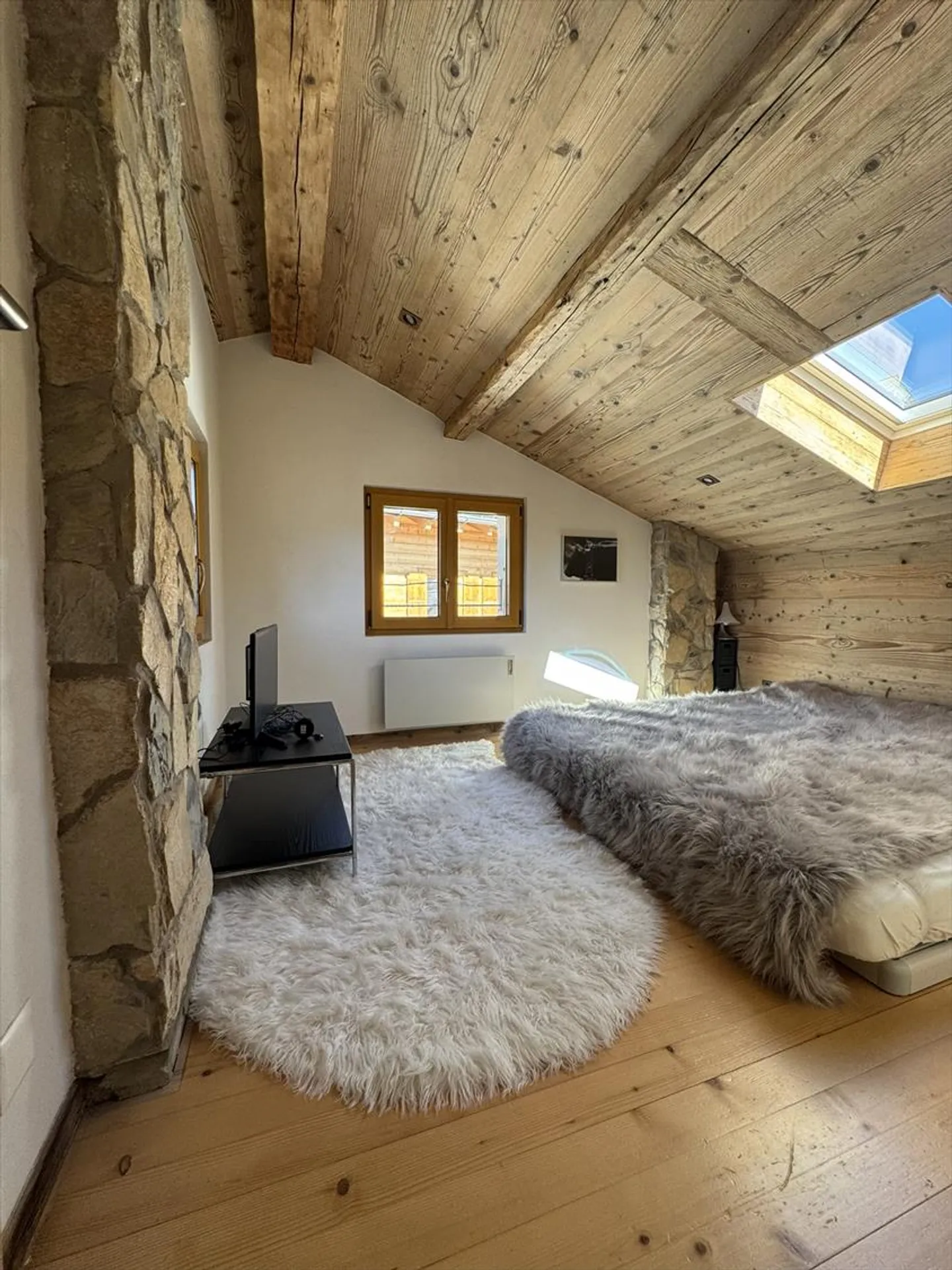 Triplex in a village house - Photo 11 of 18