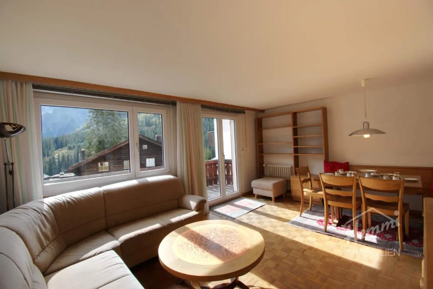 HOLIDAY HOME WITH 4 GARAGES IN A GREAT LOCATION - Photo 4 of 22