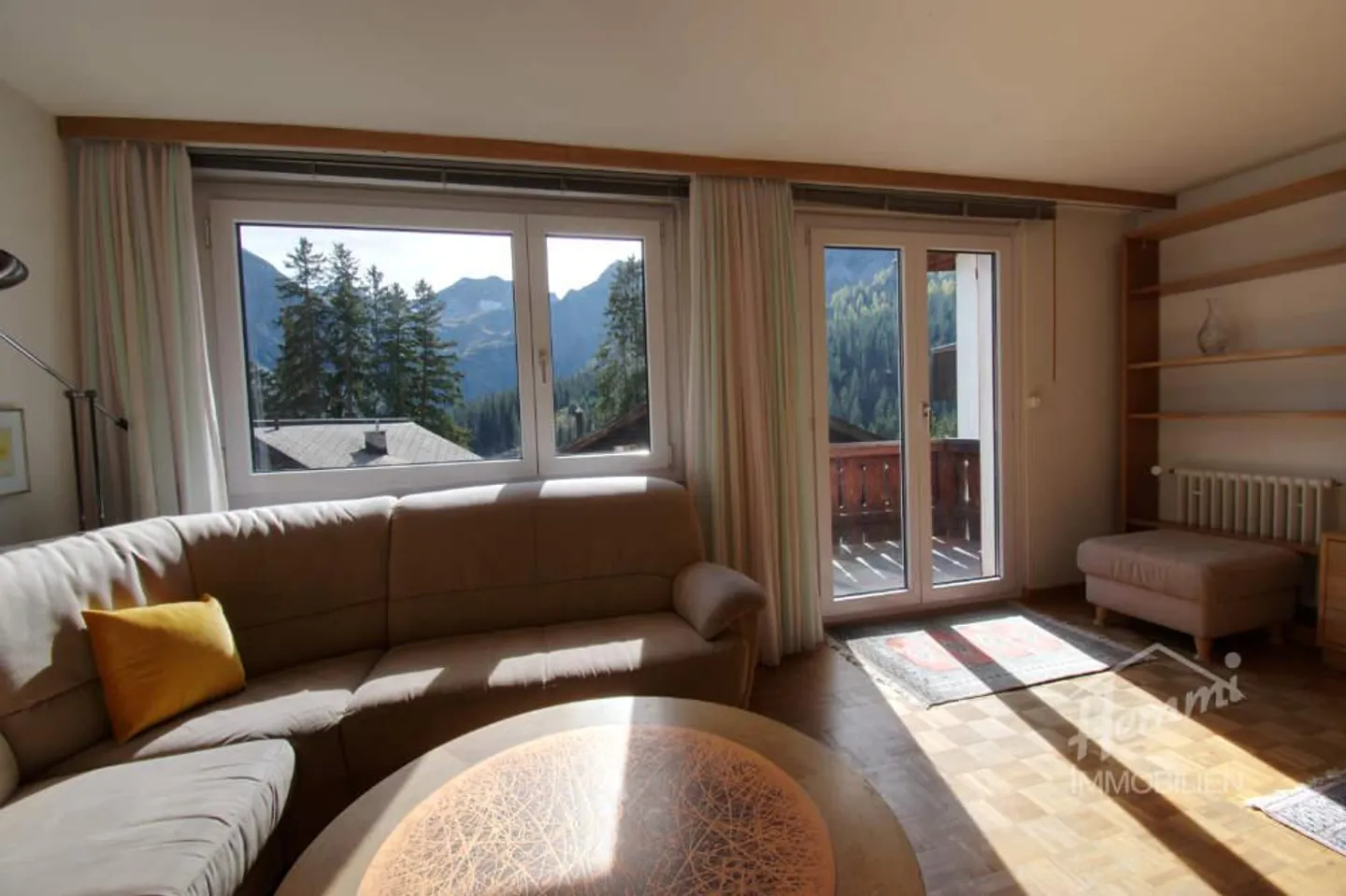 HOLIDAY HOME WITH 4 GARAGES IN A GREAT LOCATION - Photo 5 of 22