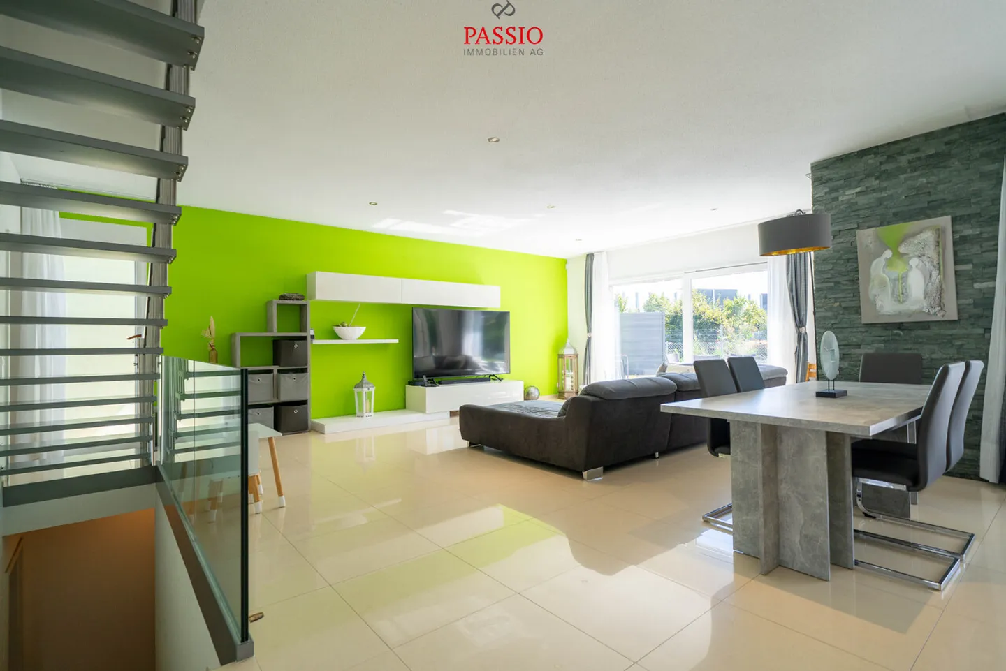 Maison individuelle de 6,5 pièces avec studio, piscine et grand jardin - Photo 7 sur 44