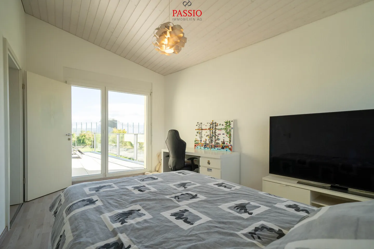 Maison individuelle de 6,5 pièces avec studio, piscine et grand jardin - Photo 22 sur 44