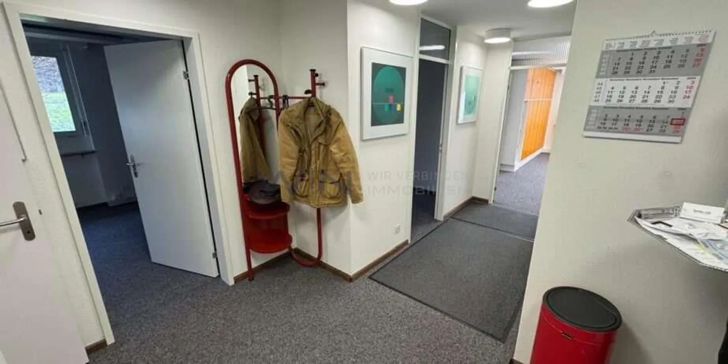 Renovierter Büroraum in Allschwil - Foto 1 von 13