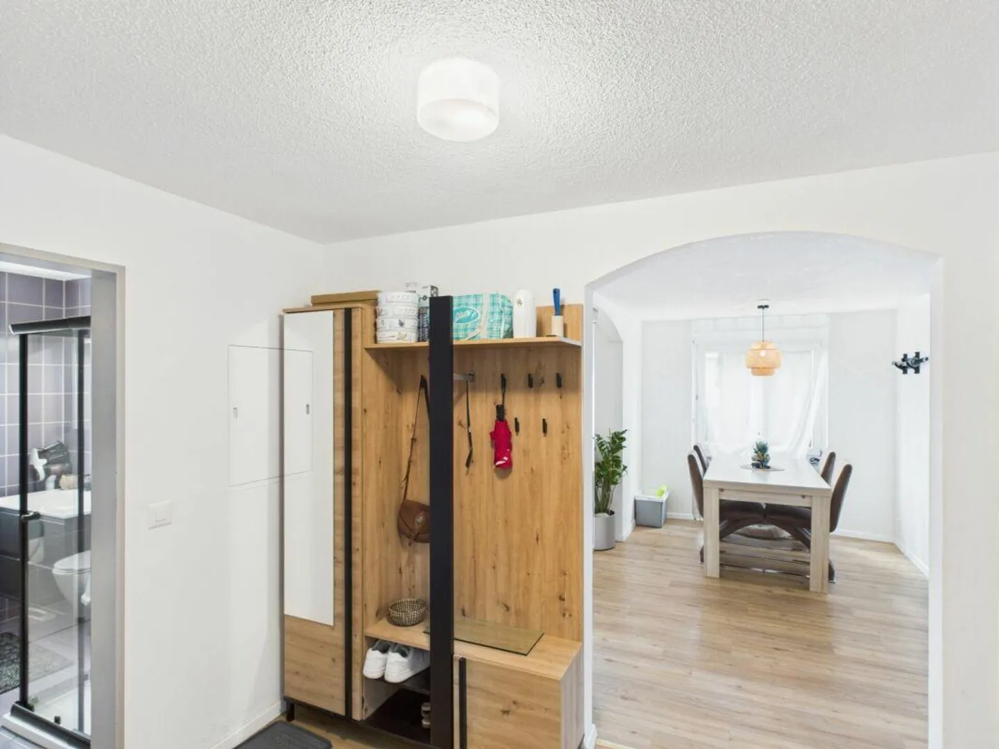 Appartement 4,5 pièces dans une maison de 3 familles - Photo 3 sur 16