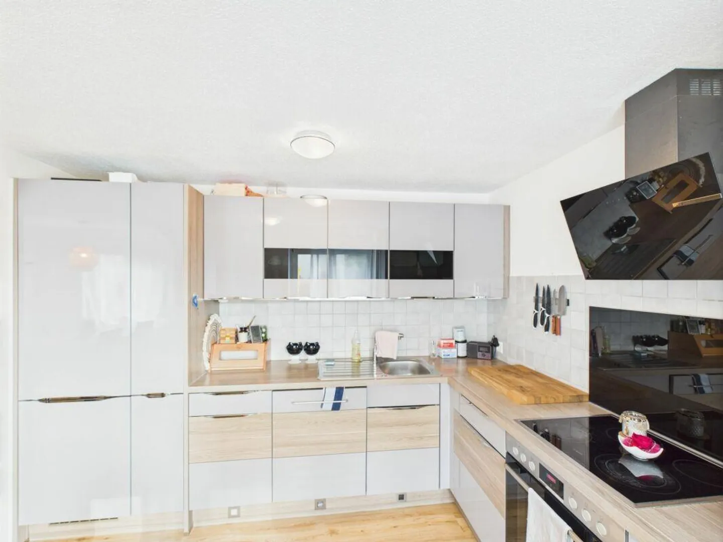 Appartement 4,5 pièces dans une maison de 3 familles - Photo 4 sur 16