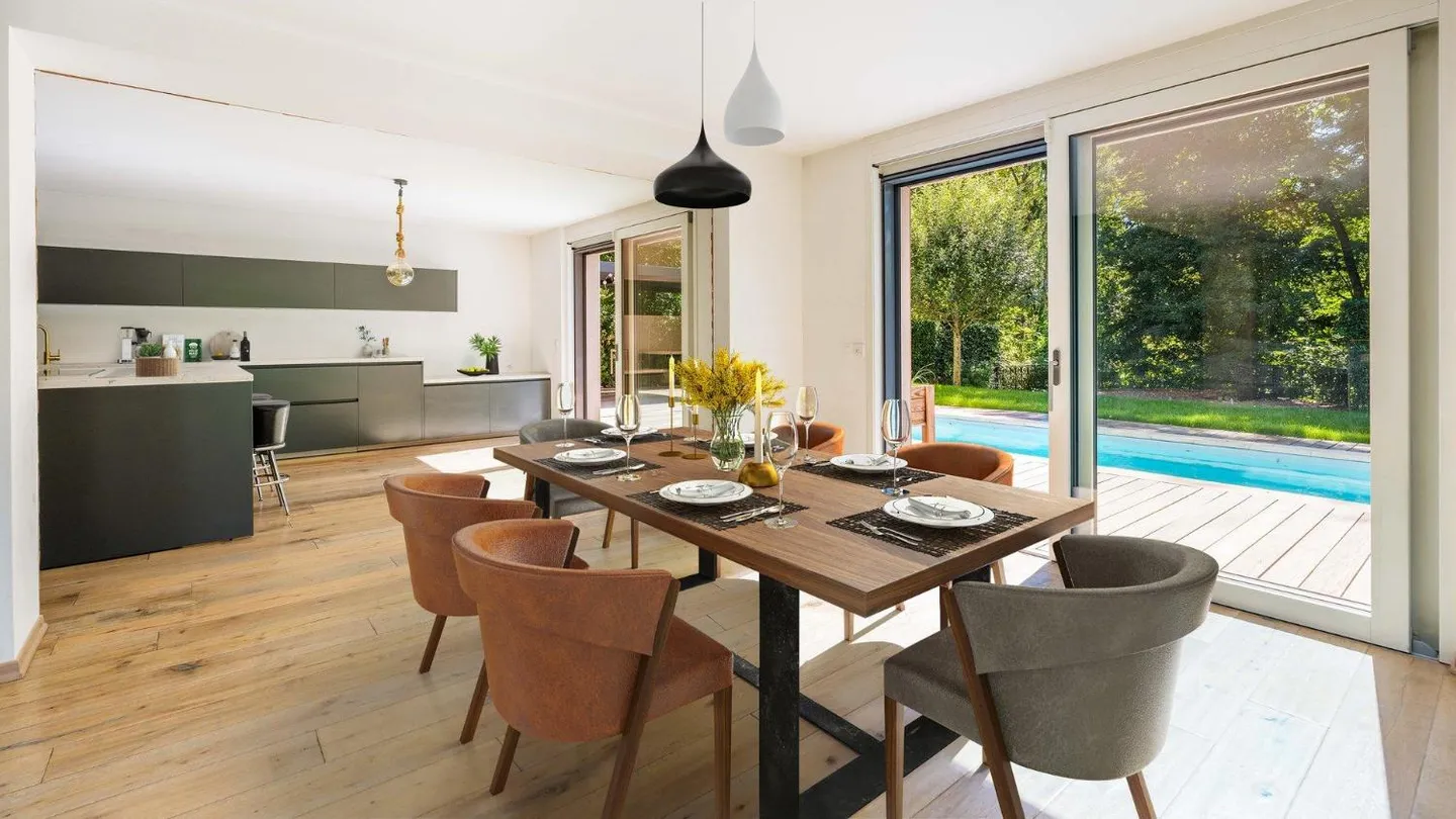 Casa con piscina e vista lago - Foto 2 di 6