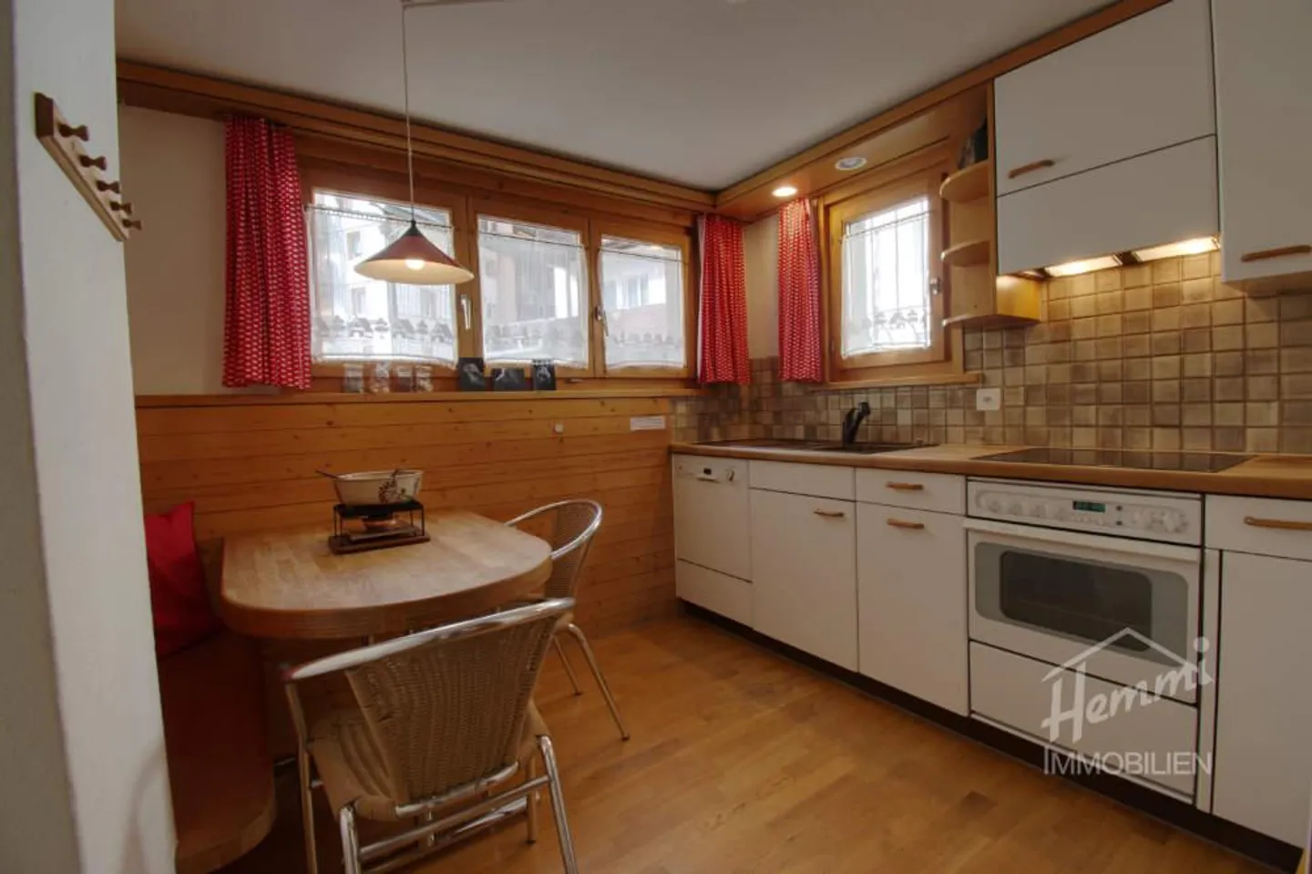 HOLIDAY HOME WITH 4 GARAGES IN A GREAT LOCATION - Photo 8 of 22