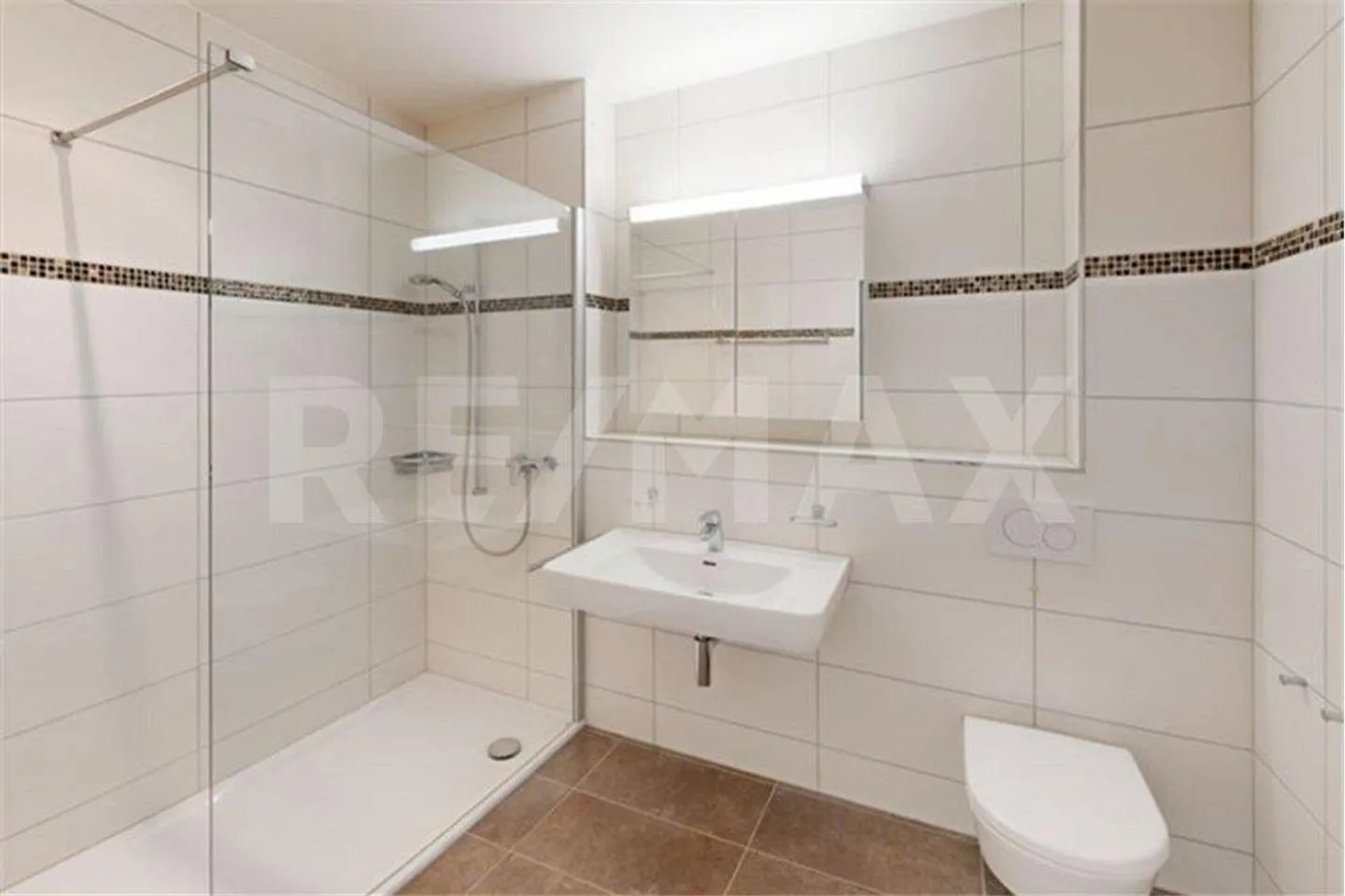 Condominio moderno di 4,5 stanze con un piano ben progettato - Foto 7 di 12