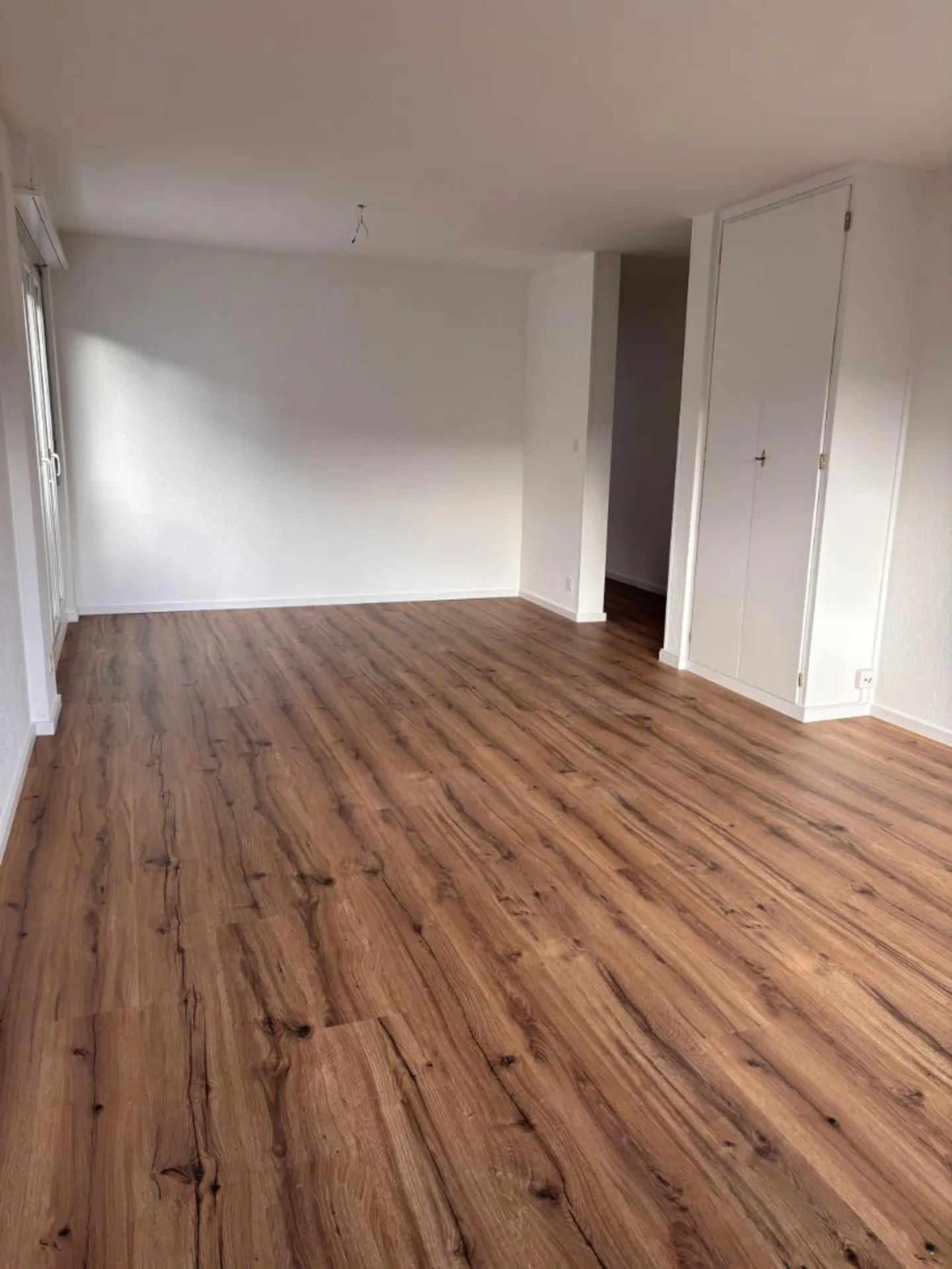 Delémont - Stadtzentrum - geräumige 3,5-Zimmer-Wohnung im 4. Stock - Foto 10 von 16