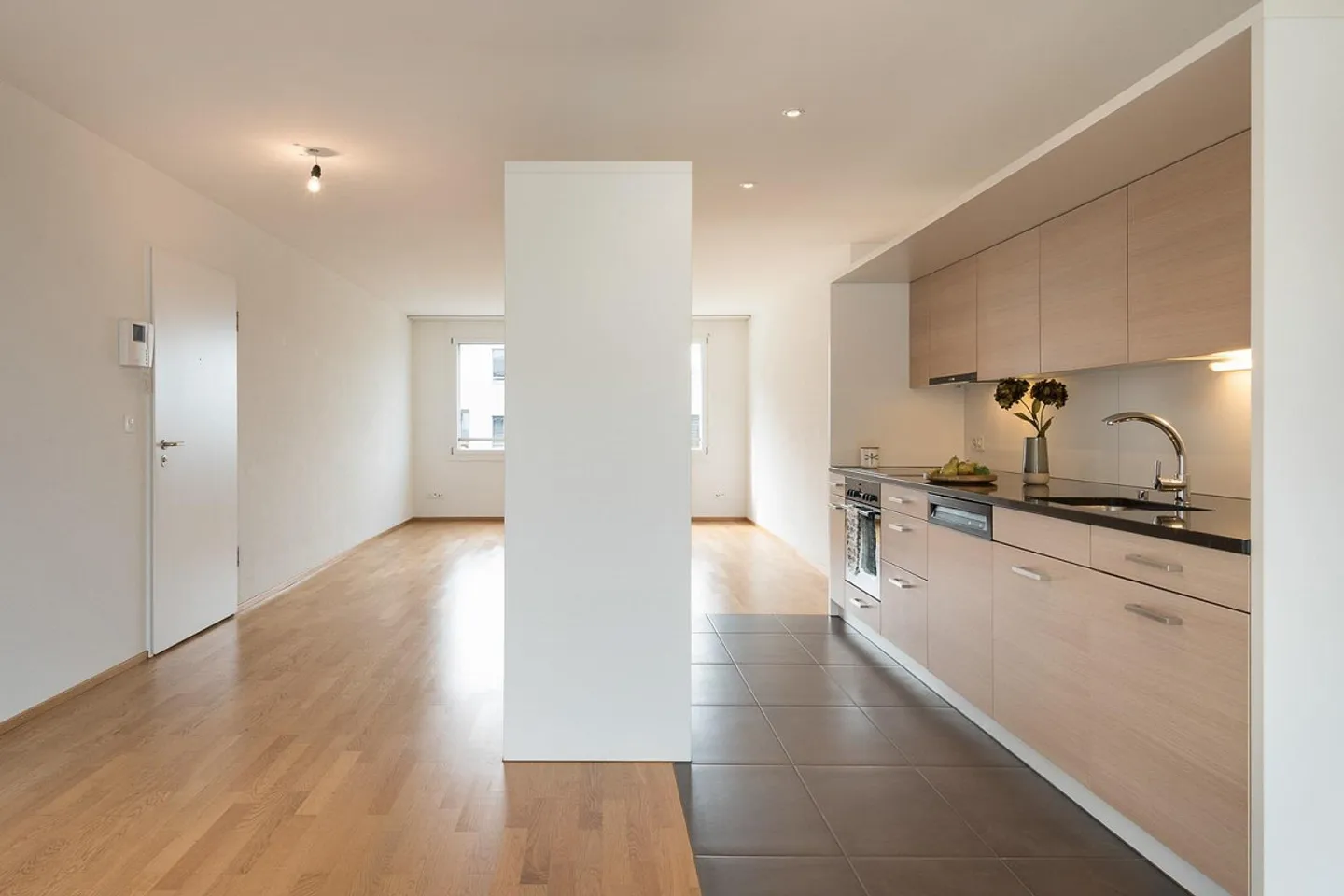 Modernes Apartment am Schloss Lenzburg - Foto 2 von 7