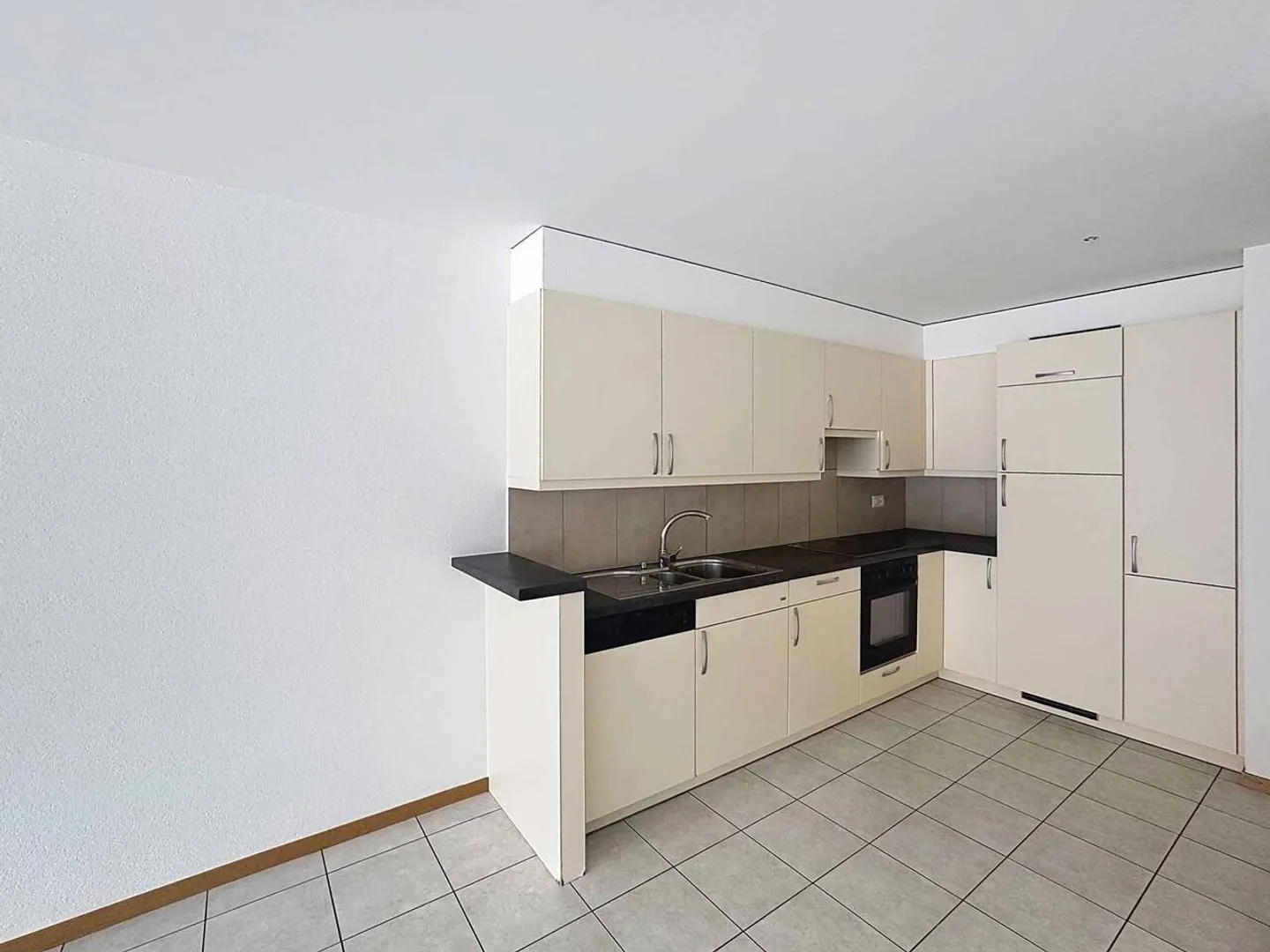 Ampio appartamento di 4,5 locali con 119 m2 + grande terrazza - Foto 5 di 10