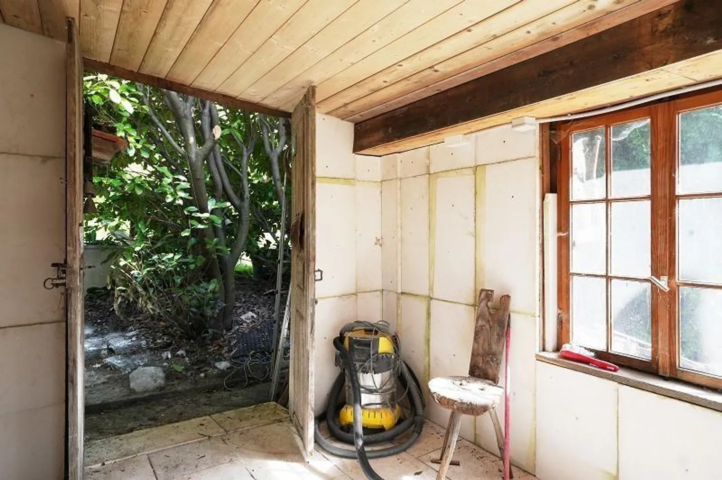 Casa 2 locali con molto terreno in una posizione molto tranquilla e soleggiata... - Foto 13 di 39