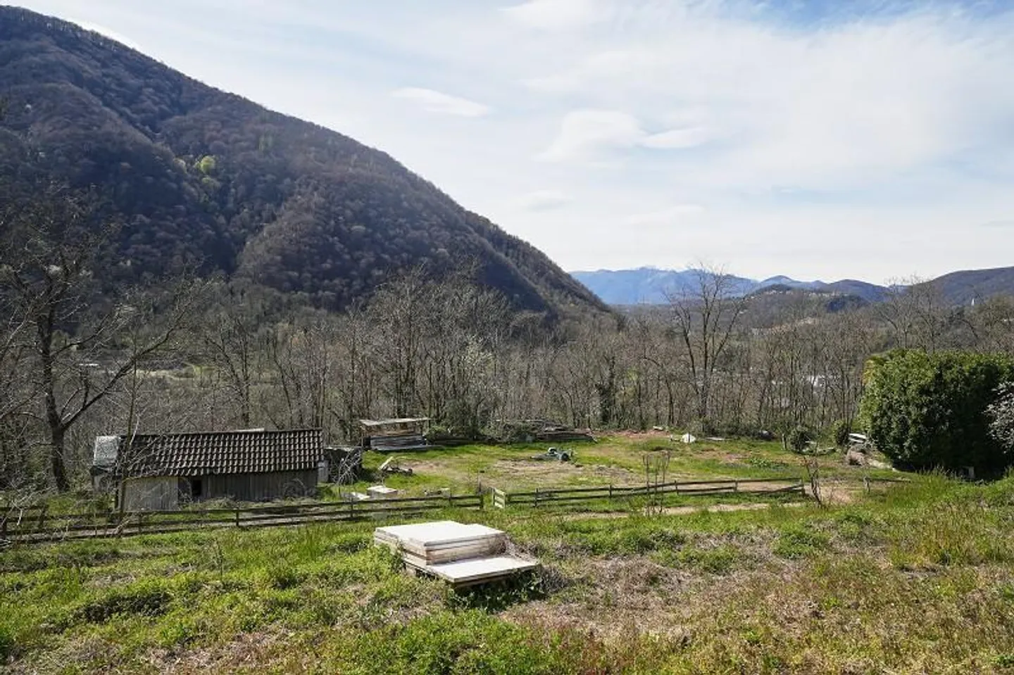 Casa 2 locali con molto terreno in una posizione molto tranquilla e soleggiata... - Foto 27 di 39