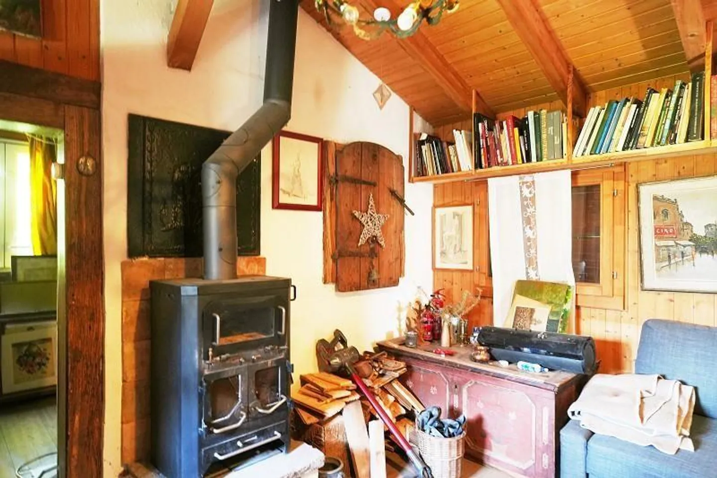 Casa 2 locali con molto terreno in una posizione molto tranquilla e soleggiata... - Foto 3 di 39