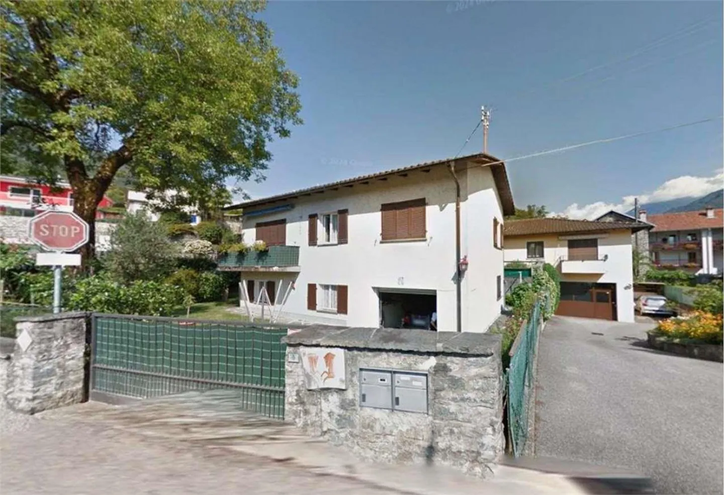 Losone - Casa plurifamiliare in un quartiere nobile - Foto 2 di 5