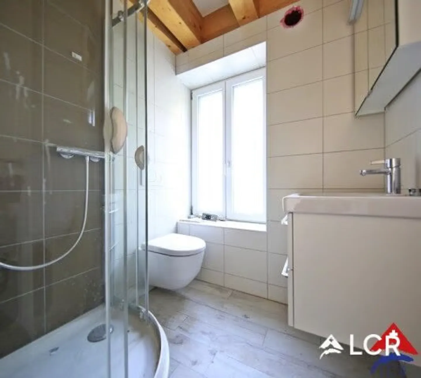 Bel appartement de 5.5P / 4 CHB / 2 SDB / 2 Balcons - Photo 6 sur 13