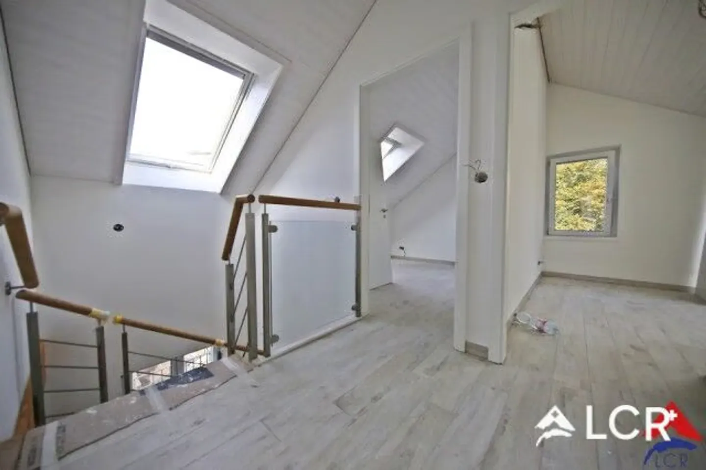 Bel appartement de 5.5P / 4 CHB / 2 SDB / 2 Balcons - Photo 8 sur 13
