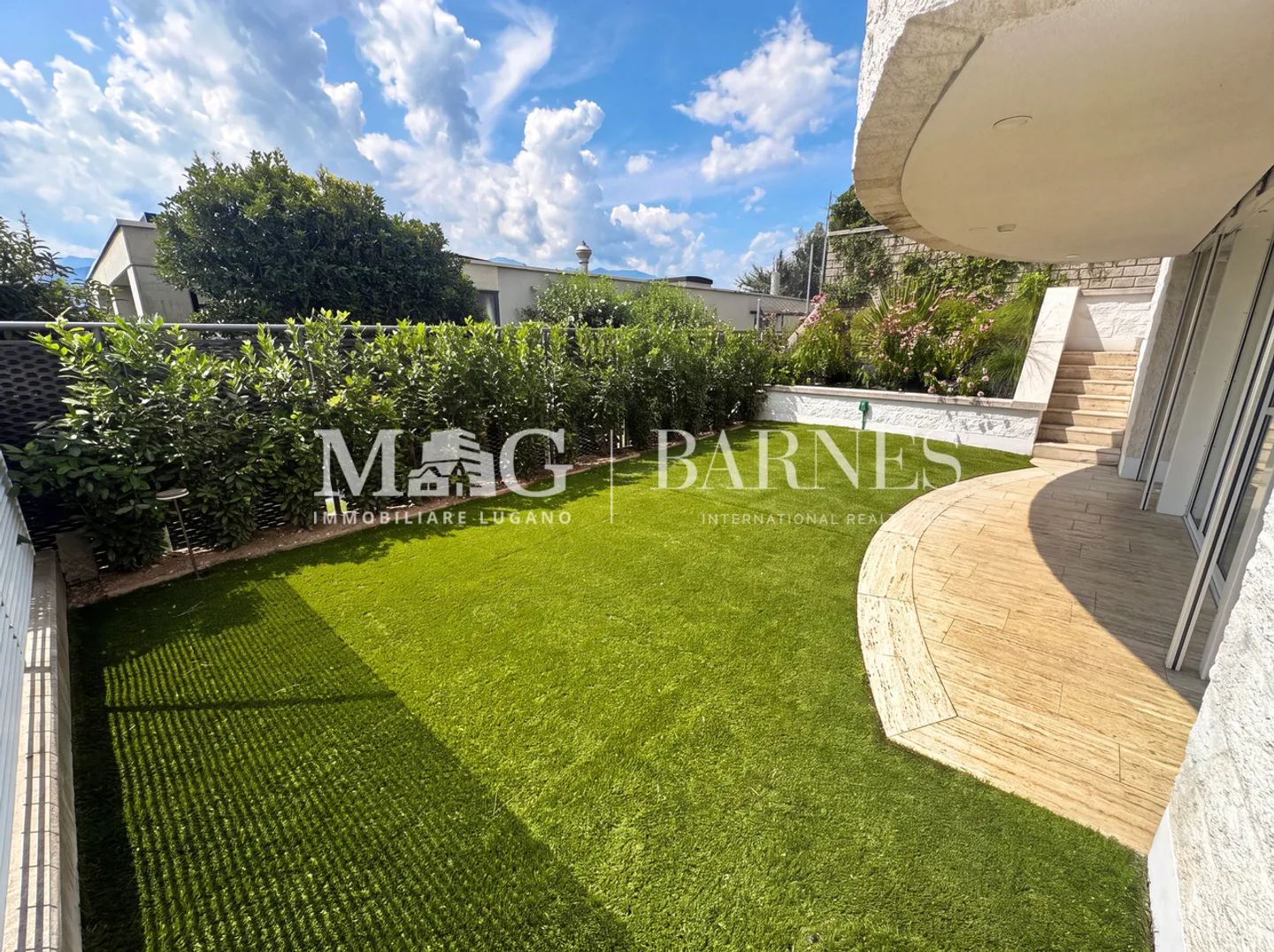 Lugano, Albonago | Exklusive Villa mit Garten und Panoramablick - Foto 4 von 10