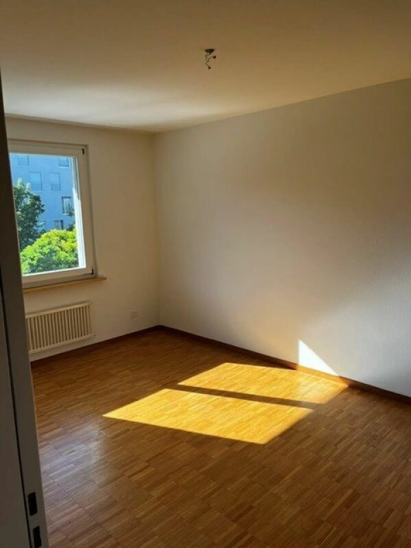 Appartement en duplex de 3 pièces à Schlieren - Photo 6 sur 8