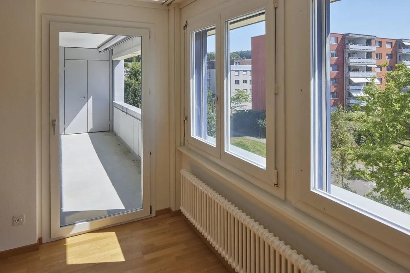 Modernes Apartment in grüner Lage - Foto 7 von 8