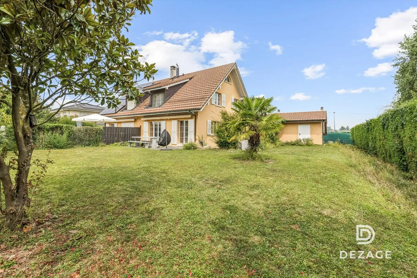 Coppet - Maison familiale calme avec grand jardin, proche des commodités et à 10 minutes de Genève - Photo 1 sur 11