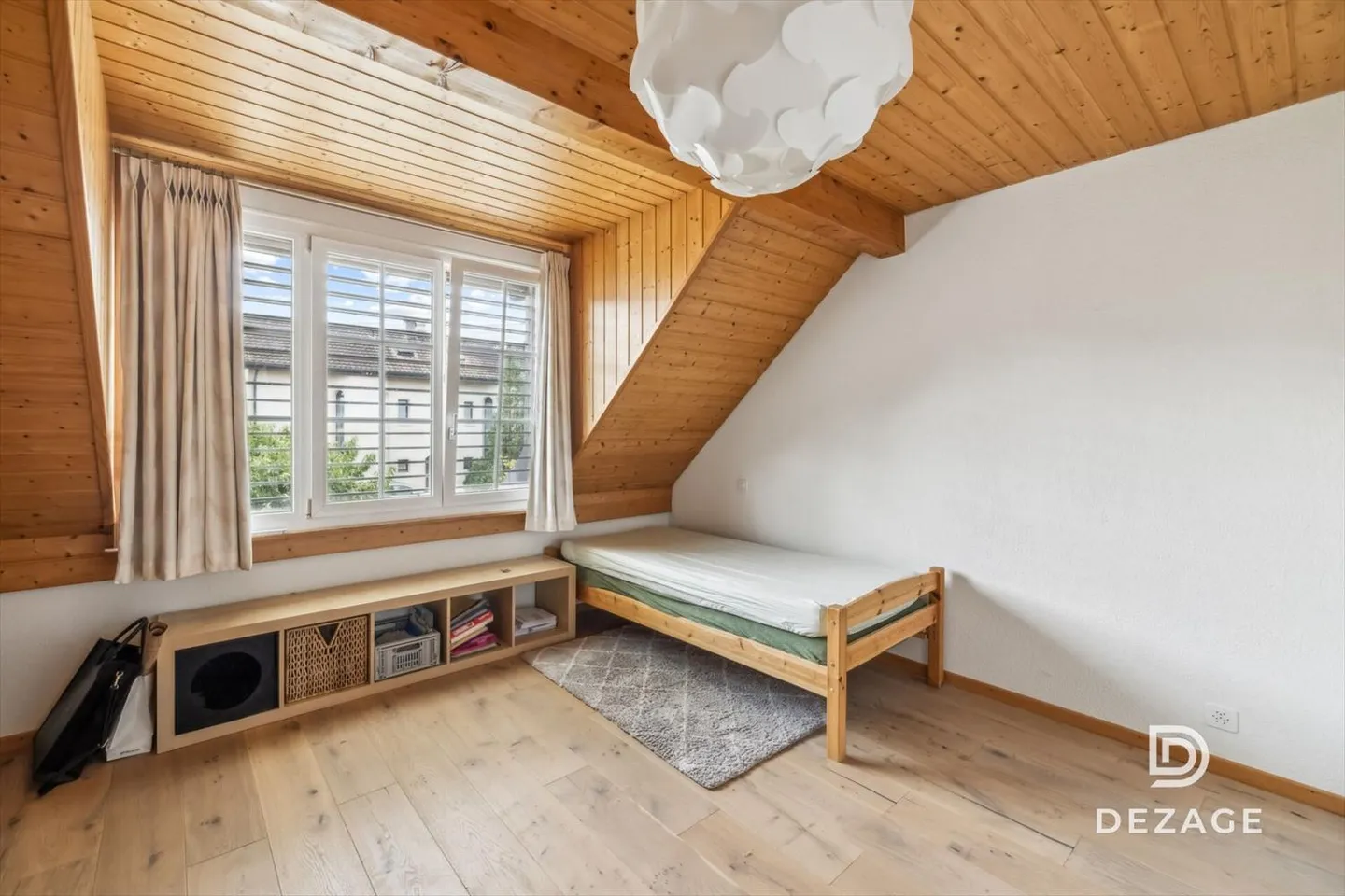 Coppet - Maison familiale calme avec grand jardin, proche des commodités et à 10 minutes de Genève - Photo 6 sur 11