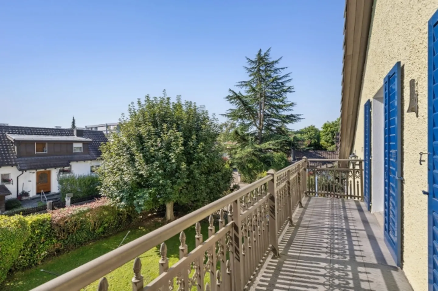 8-room single-family house with large garden in Suhr for sale - Photo 13 of 13