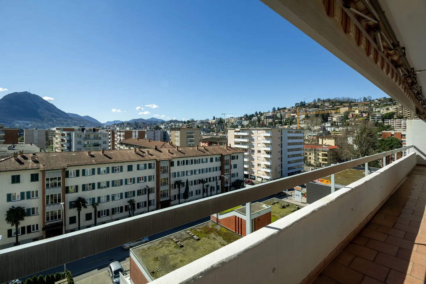 Appartamento in posizione centrale con vista panoramica - Foto 1 di 12