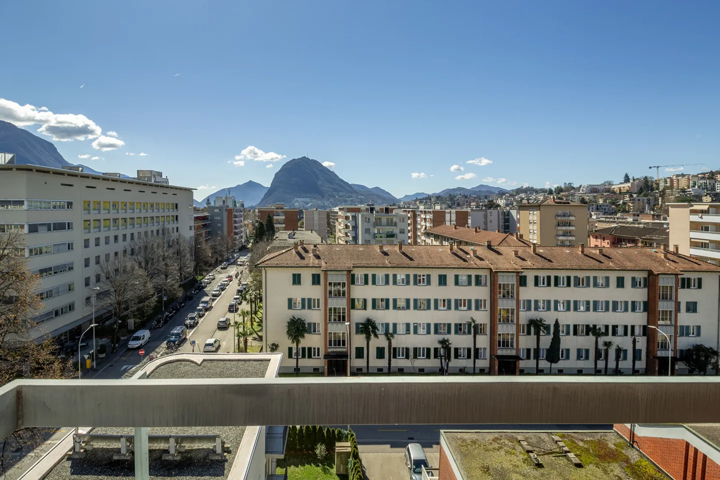 Appartamento in posizione centrale con vista panoramica - Foto 10 di 12