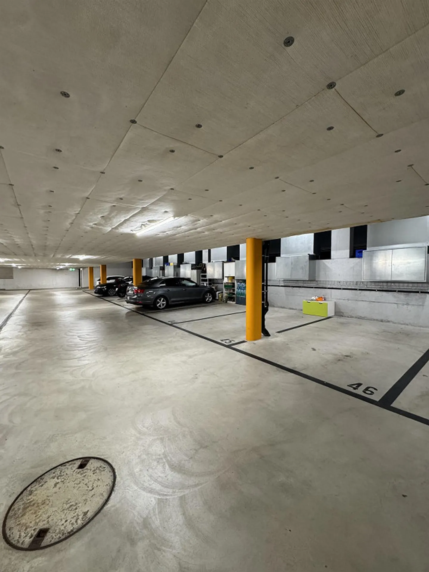 Place de parking individuelle à louer – Rütelerstrasse 27, Horgen - Photo 1 sur 4