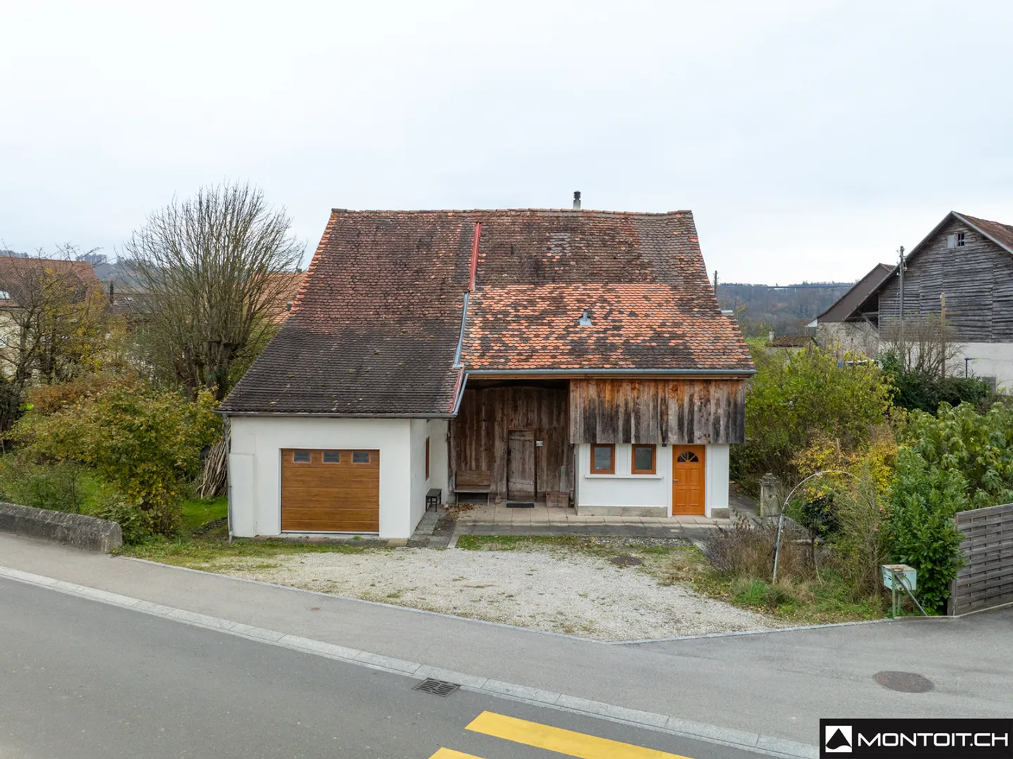 Yvonand, in vendita, casa con carattere + potenziale di espansione - Foto 1 di 14