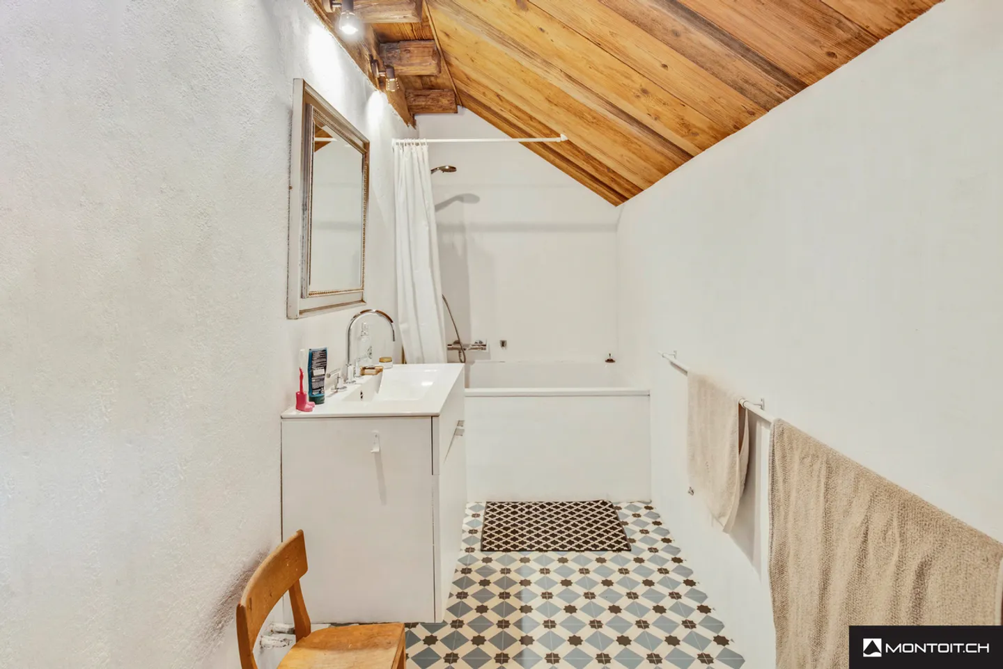 Yvonand, in vendita, casa con carattere + potenziale di espansione - Foto 10 di 14