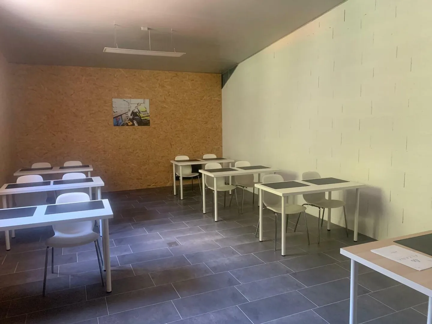 Subletting bright and inspiring spaces - Photo 4 of 8