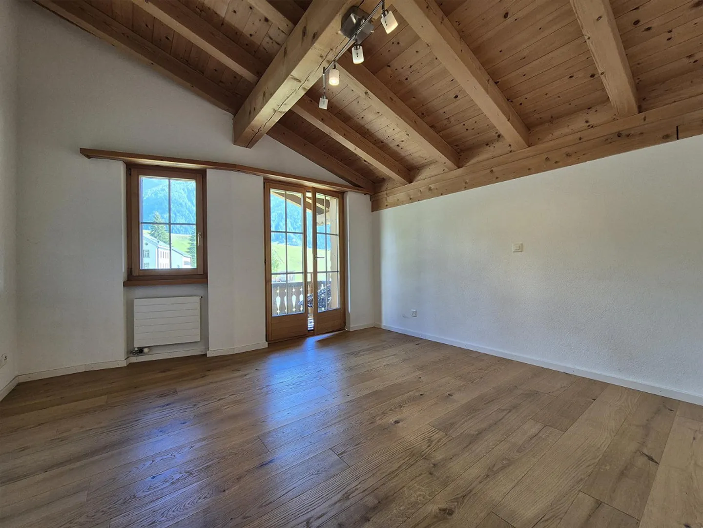 Appartement sous les combles de 4,5 pièces - Photo 4 sur 11