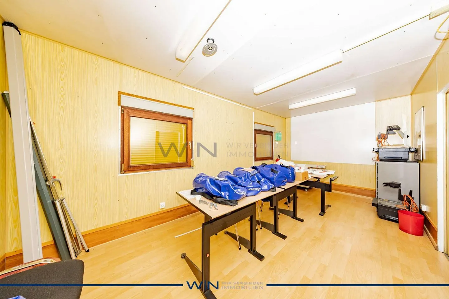 Your new business - Versatile hall with future - Photo 10 of 11