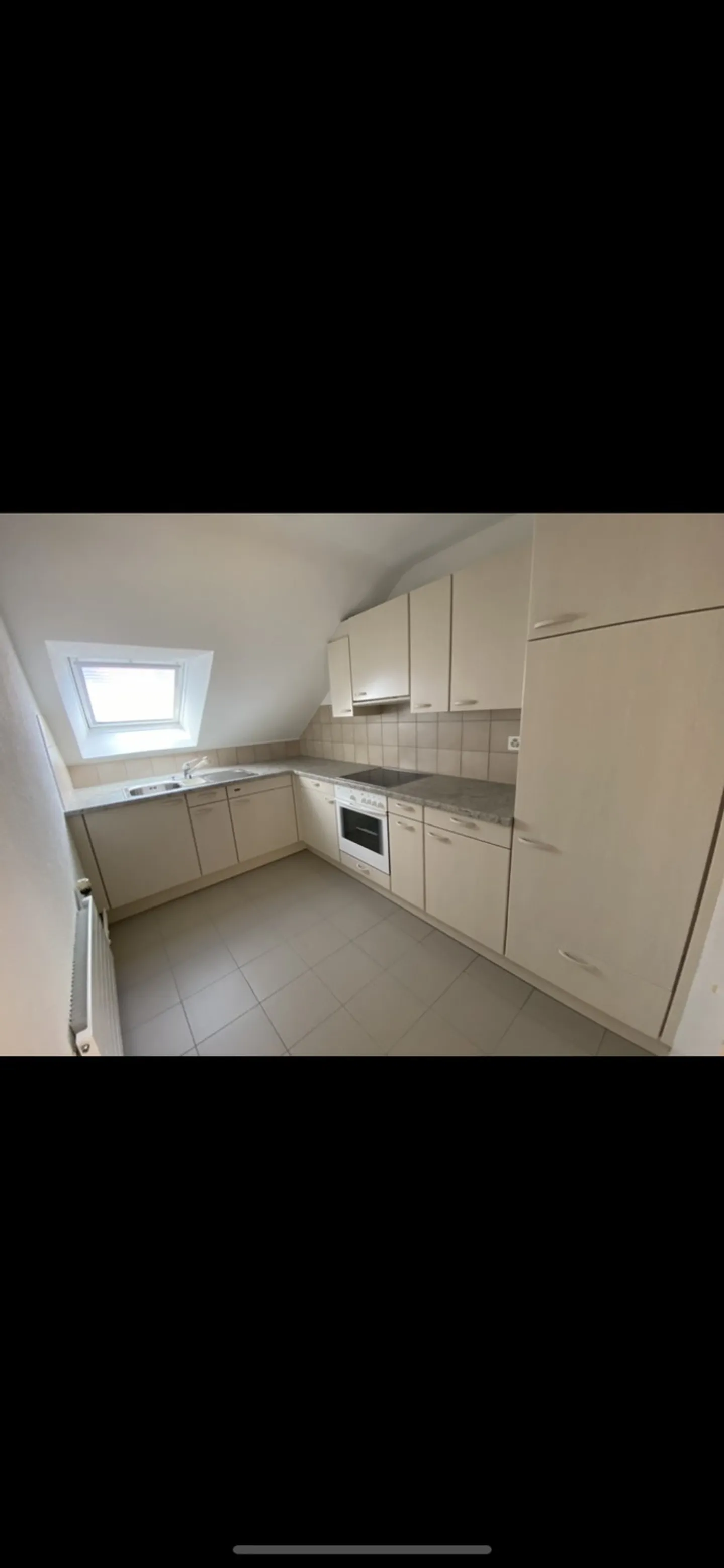 Charmante 4-Zimmer-Dachwohnung an zentraler Lage im Kreis 3 Nähe Schmiede Wiedikon - Foto 7 von 8