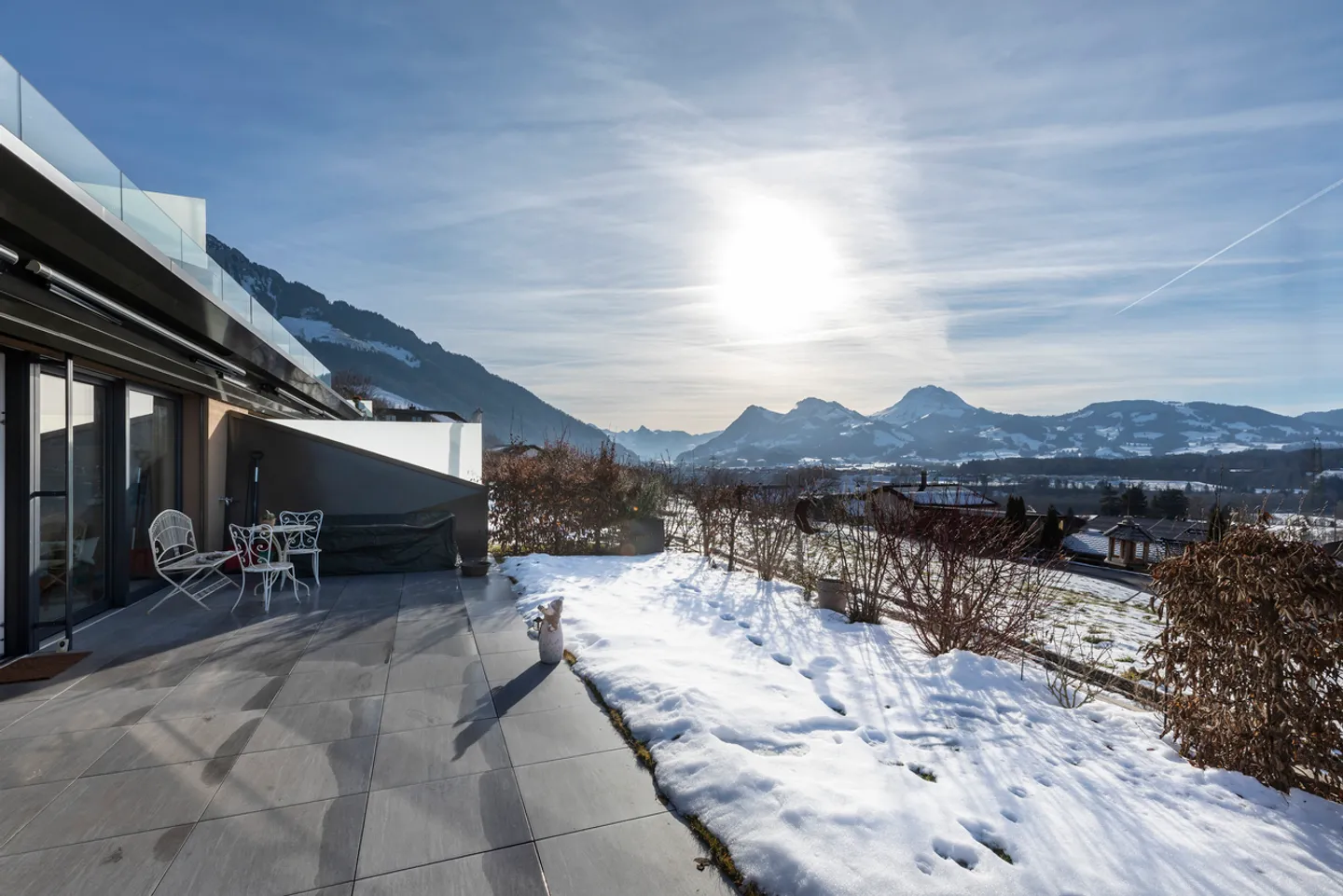 Magnificent 4.5 room ground floor apartment 3 minutes from Broc - Photo 2 of 9