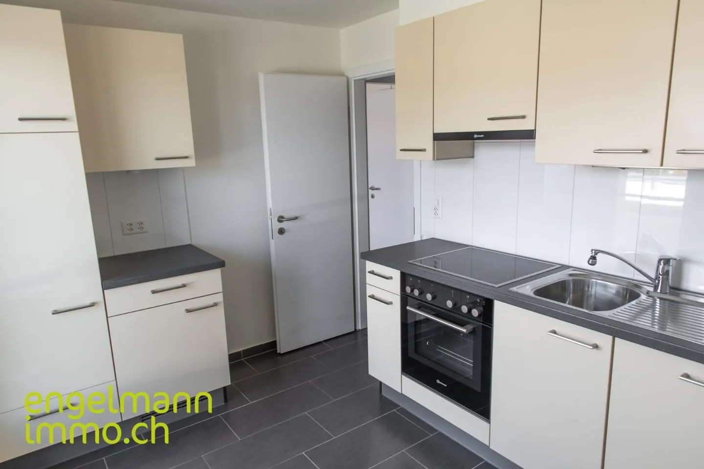 Appartamento attico di 4 stanze - Foto 7 di 13