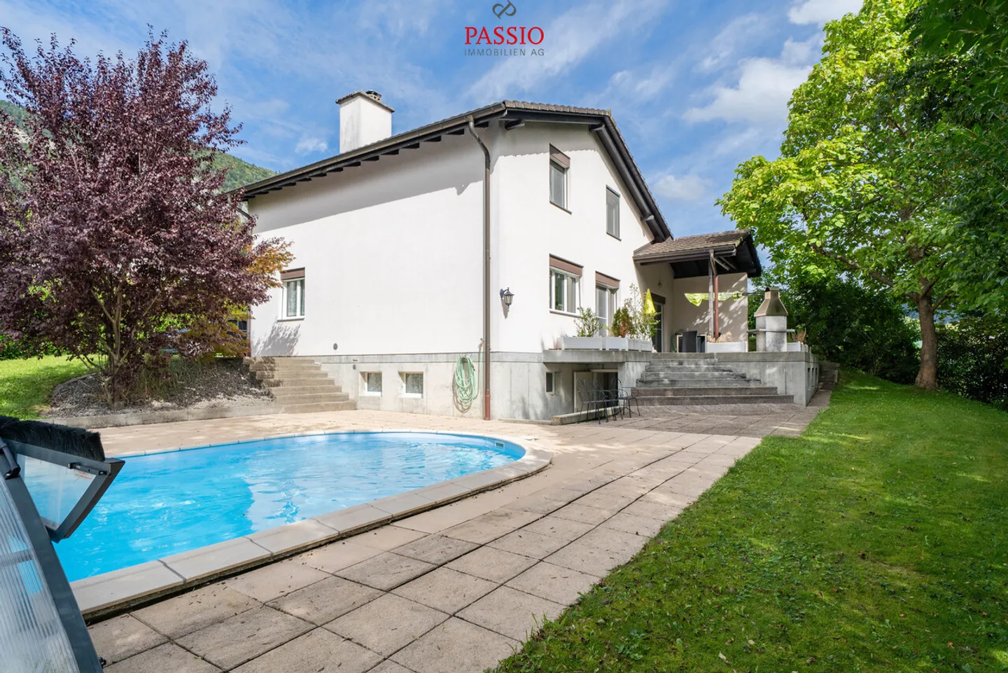Einfamilienhaus mit 5,5 Zimmern, Swimmingpool und großem Garten - Foto 34 von 37