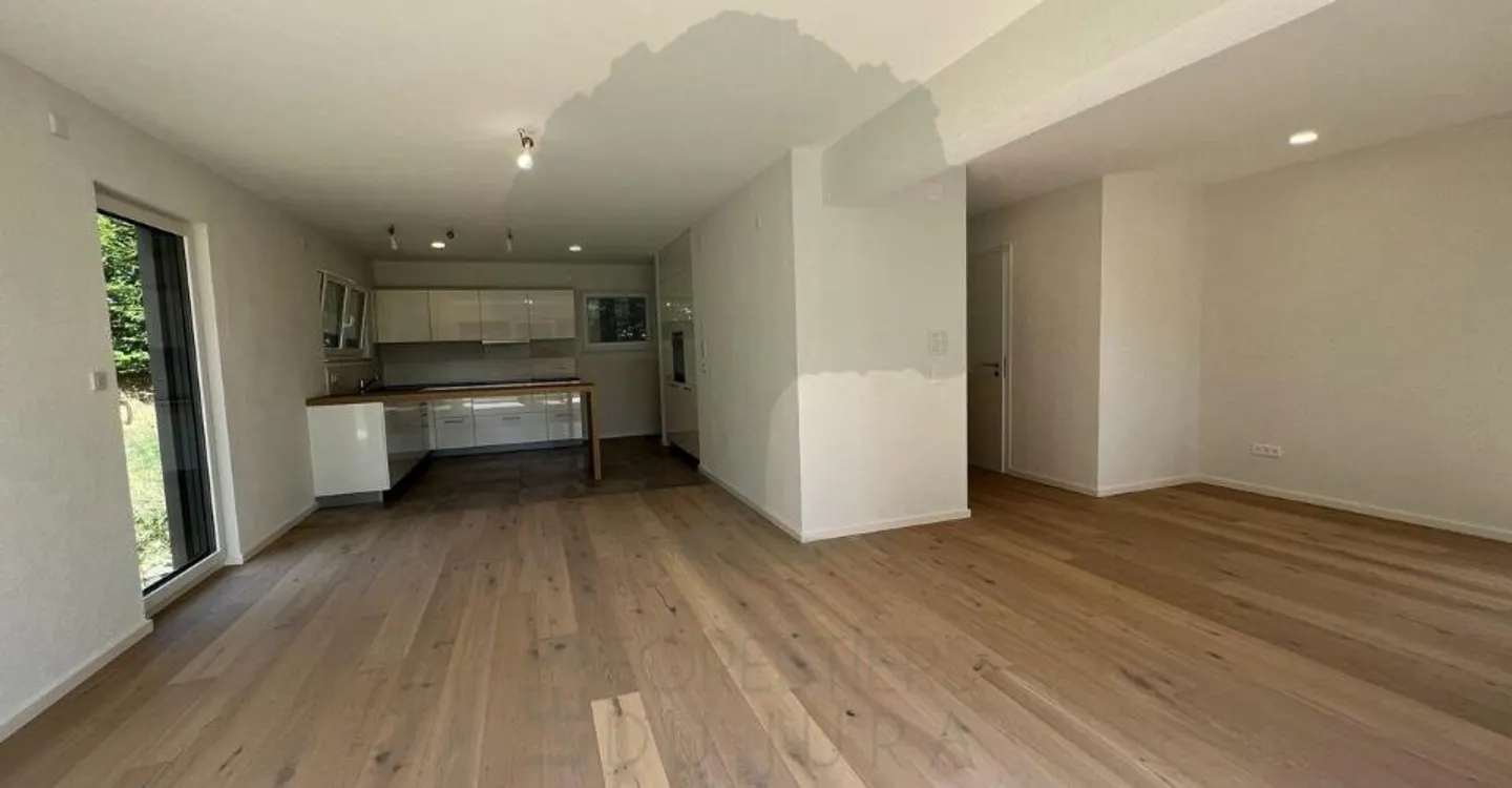 Incantevole casa familiare di 4,5 stanze con bei volumi - Foto 6 di 11