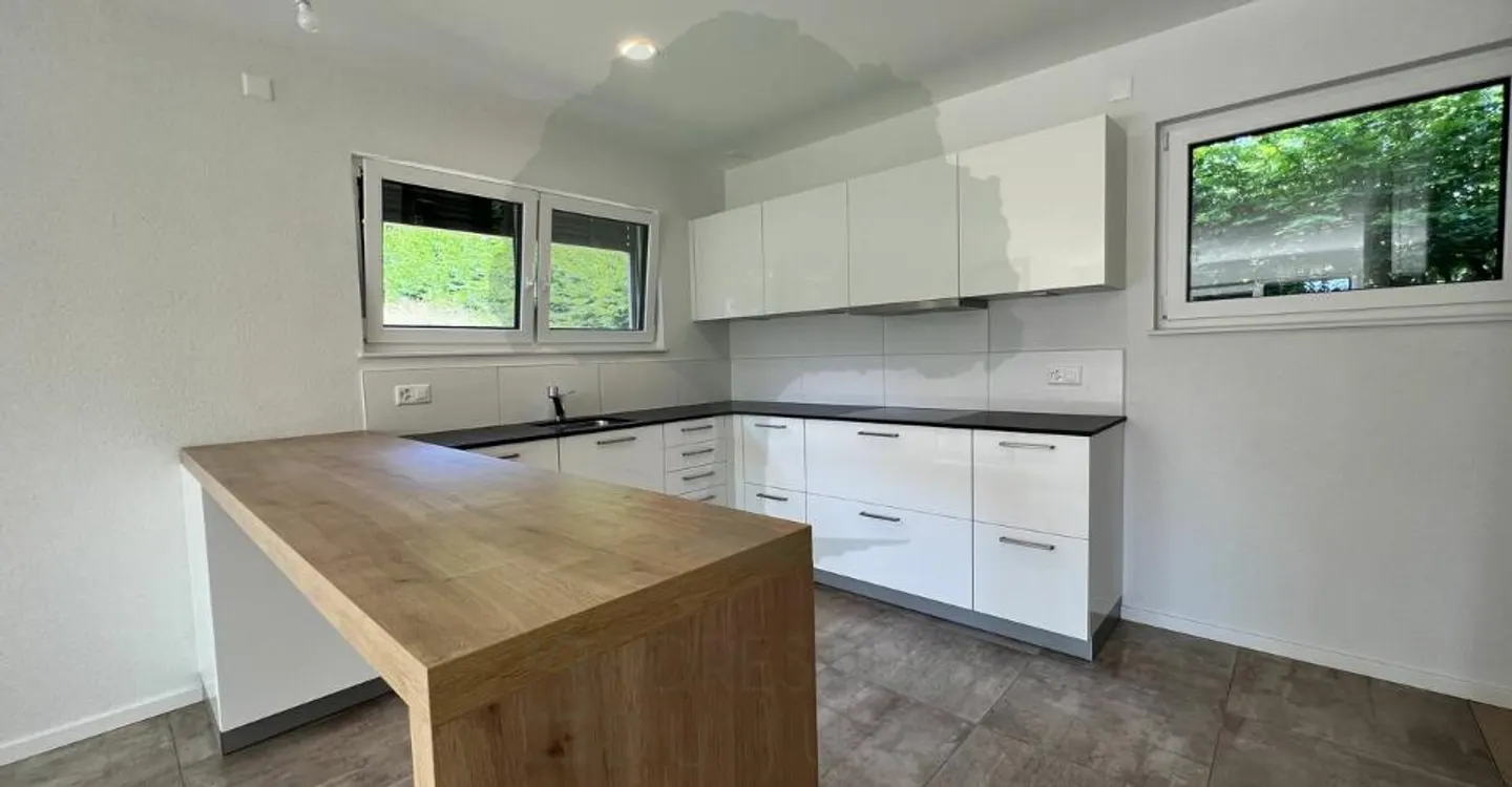 Incantevole casa familiare di 4,5 stanze con bei volumi - Foto 2 di 11