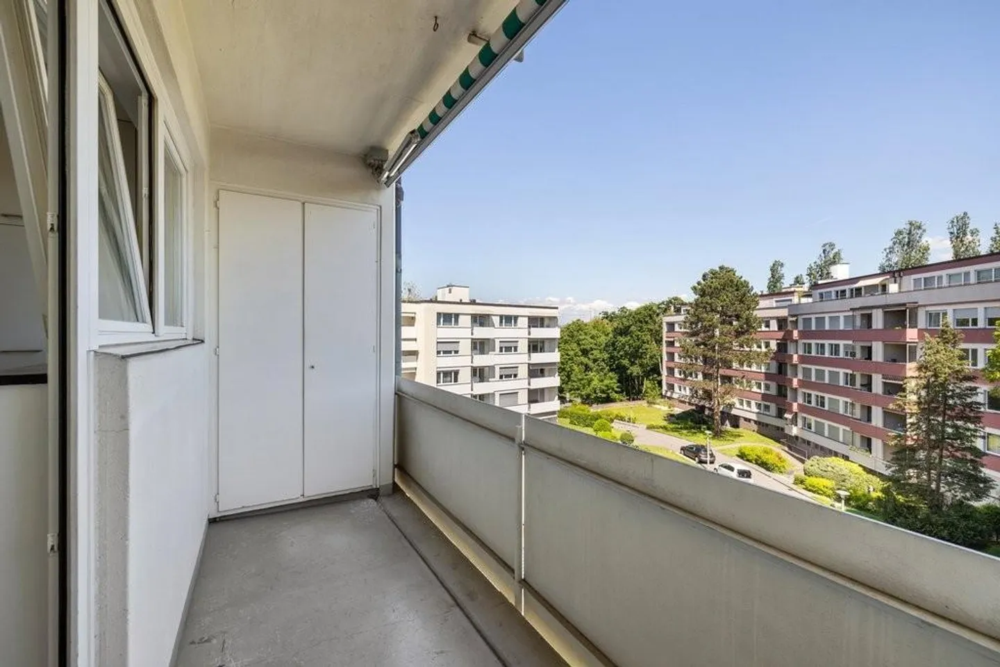 Would you like to live more centrally? - Photo 11 of 12