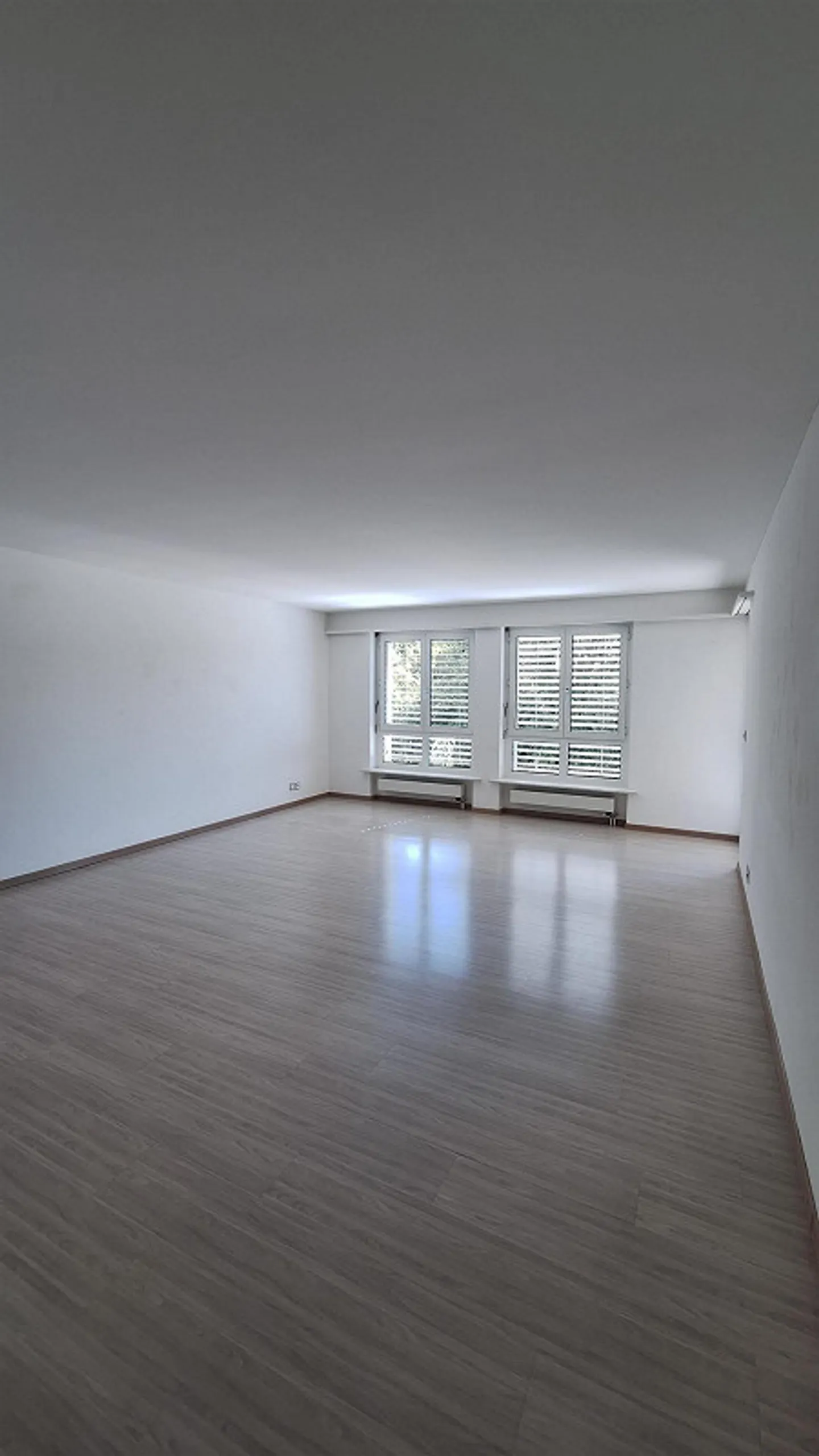 Geräumige Wohnung mit grossem Balkon - Foto 6 von 13