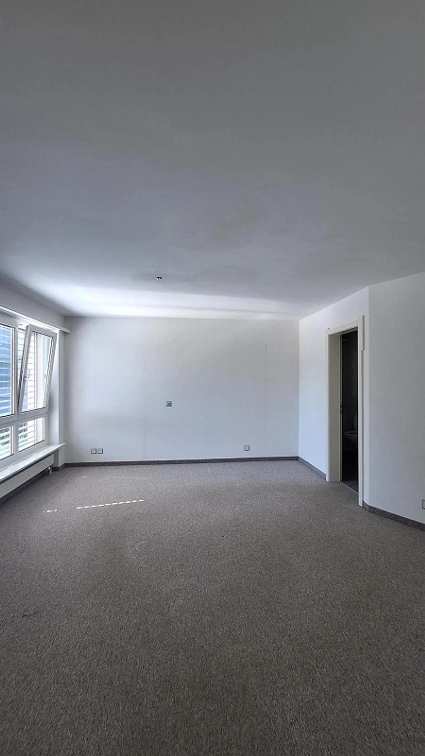 Geräumige Wohnung mit grossem Balkon - Foto 9 von 13