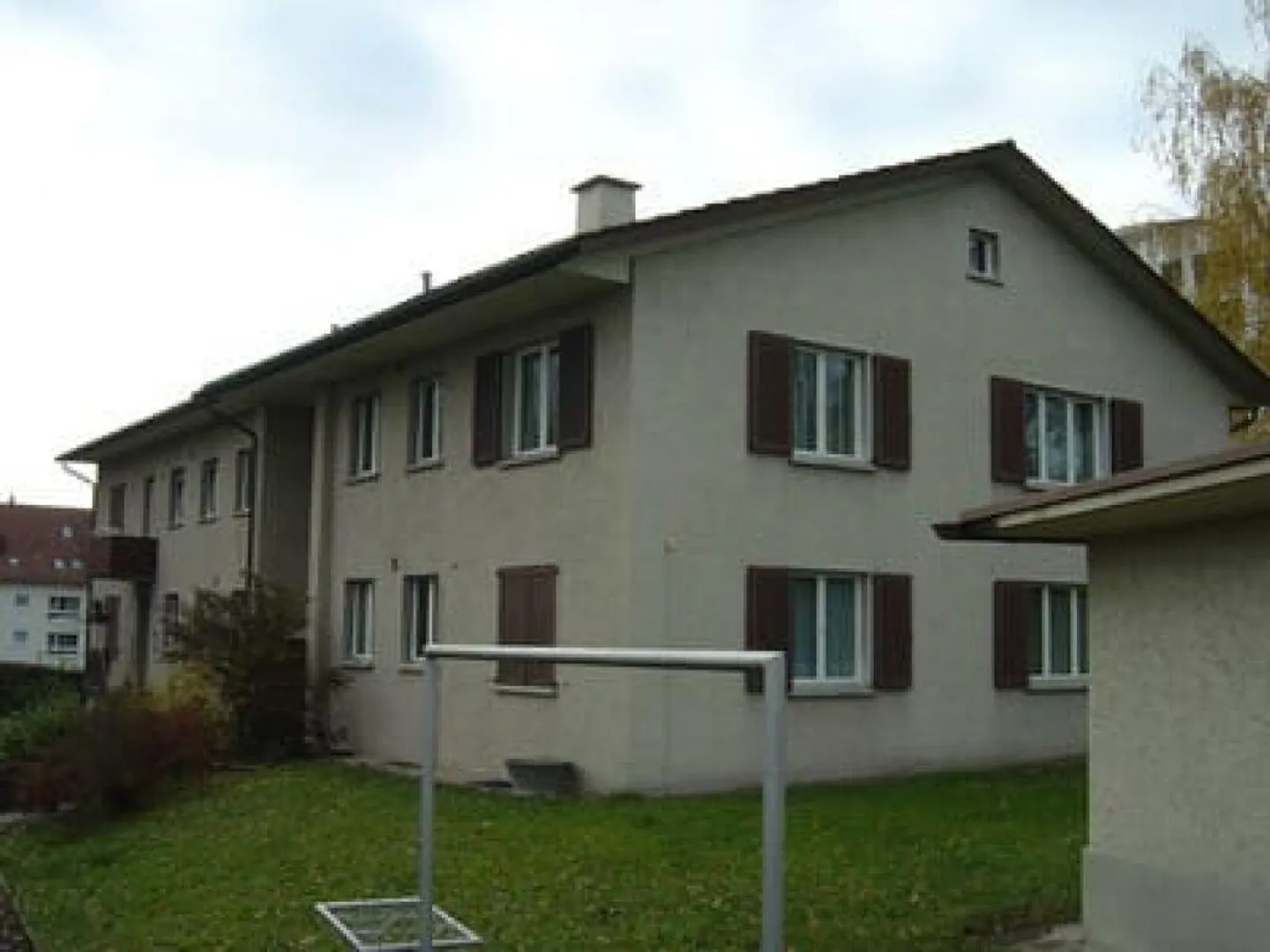 Garage box available for rent immediately! - Photo 1 of 1