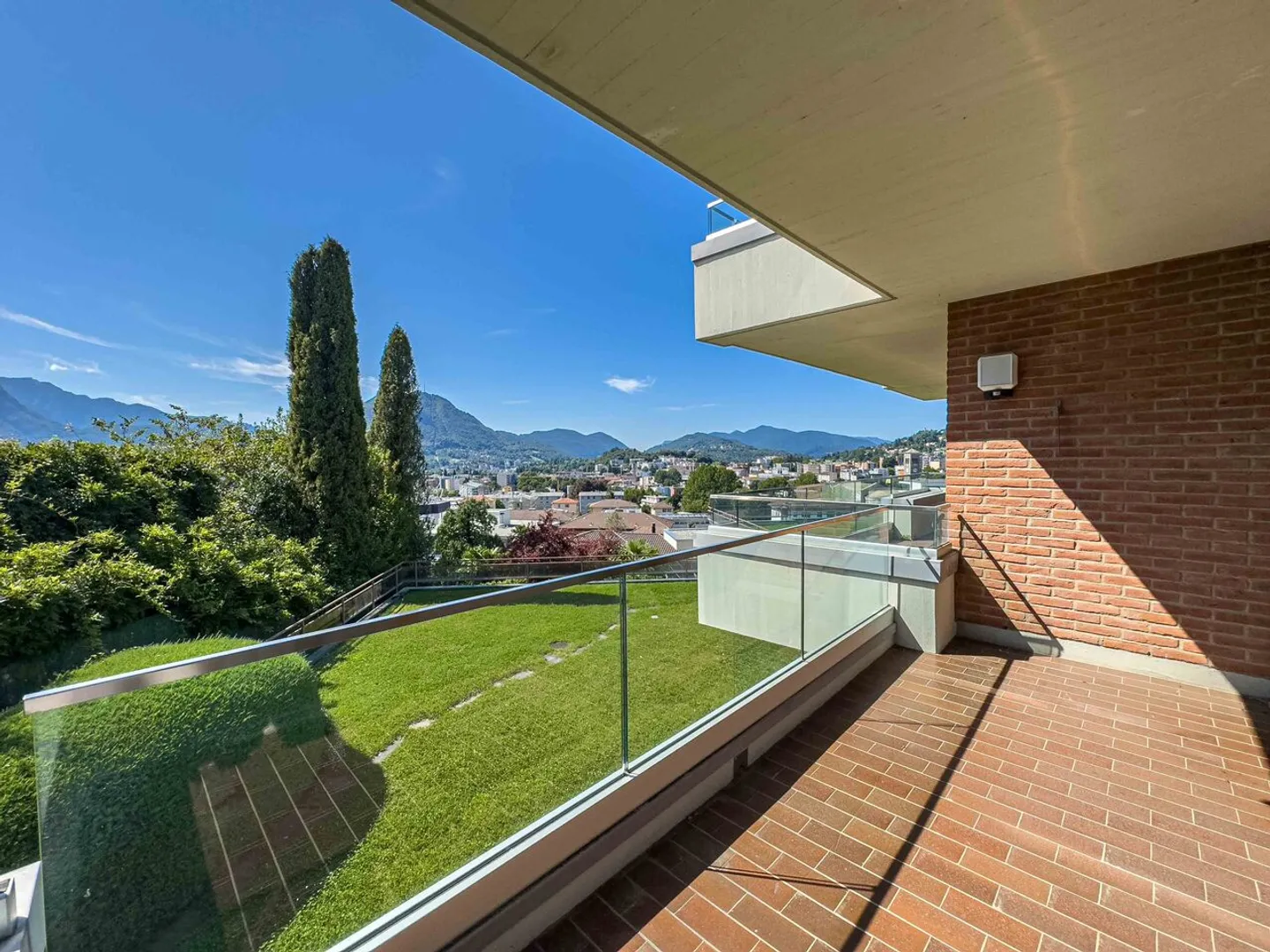 Appartamento in vendita - Foto 6 di 11